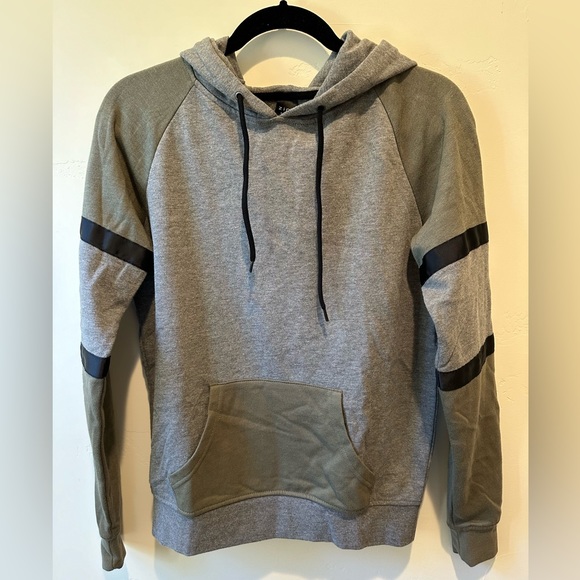 Zine Clothing Tops - Zine Hoodie, women’s size S